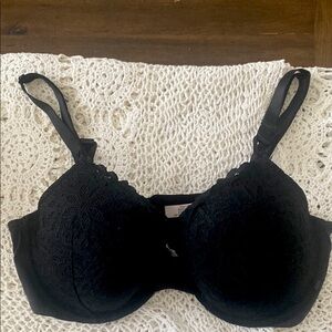 Victoria's Secret Elegant Black Lace Bra